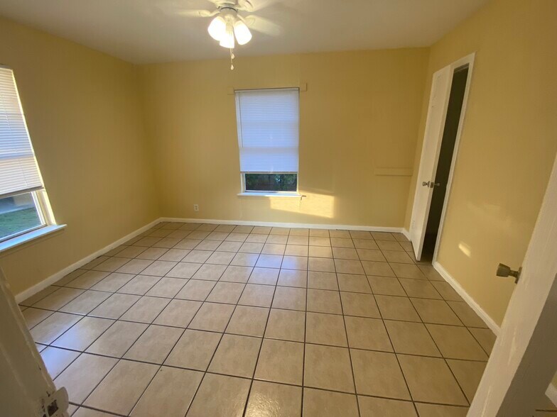 More Photos Of 807 Sissom Rd, Killeen Apartments For Sale