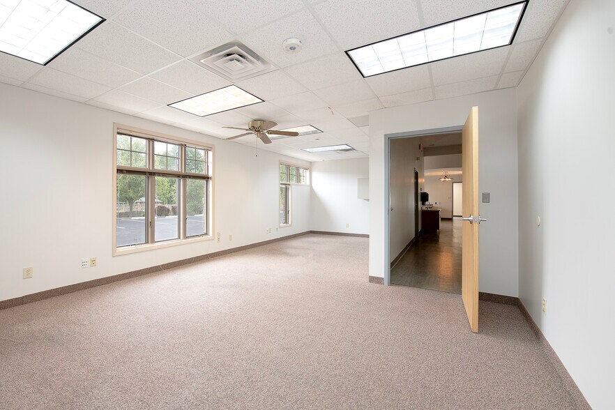 More Photos Of 12744 State Rd, North Royalton Medical For Lease