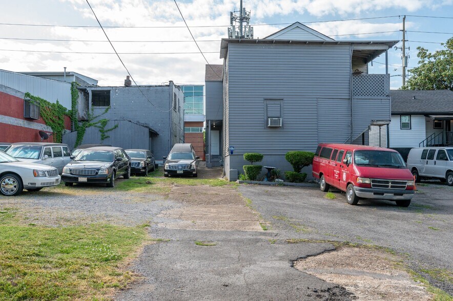 More Photos Of , Nashville Unknown For Sale