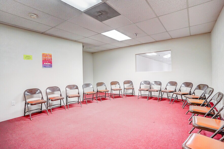 More Photos Of 950 S Central Ave, Compton Schools For Sale