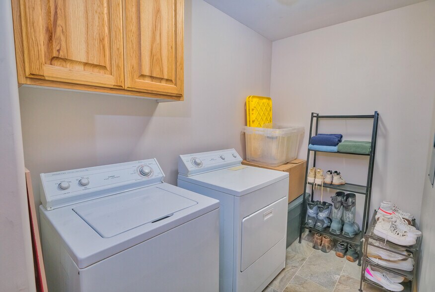 More Photos Of 23 Late September ln, Swan Valley Service For Sale