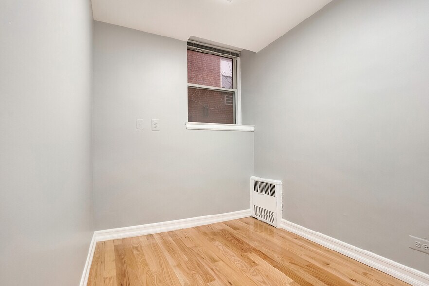 More Photos Of 1717 E 18th St, Brooklyn Apartments For Sale
