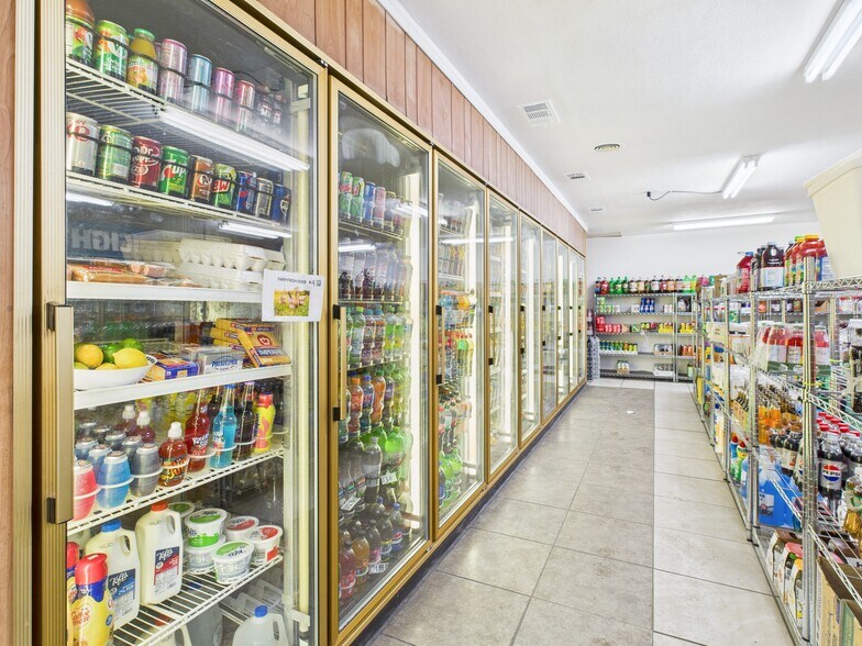 More Photos Of 12240 S Dixie, La Salle Convenience Store For Sale