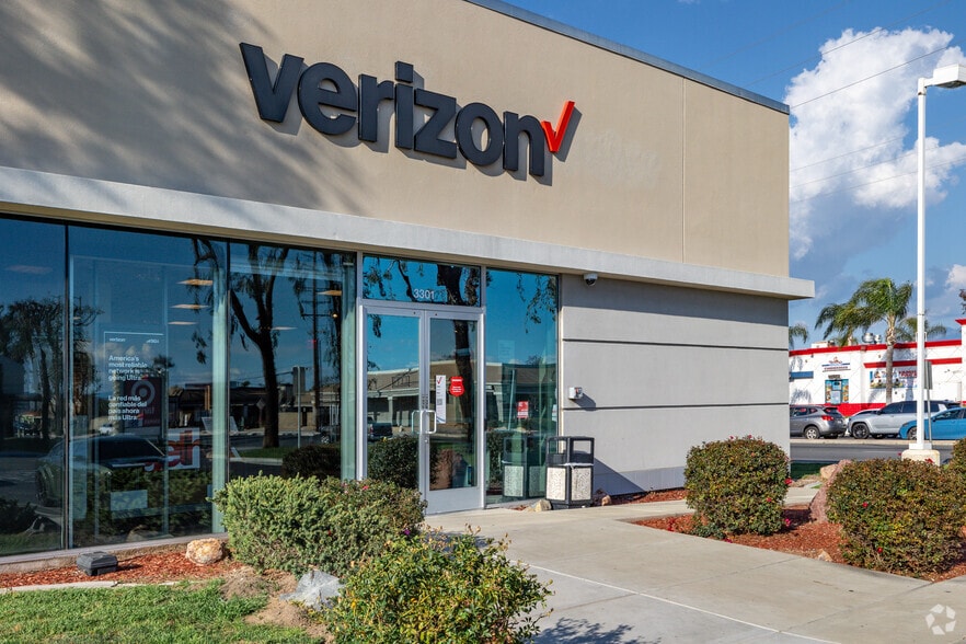 More Photos Of 3301-3491 W Florida Ave, Hemet Unknown For Lease