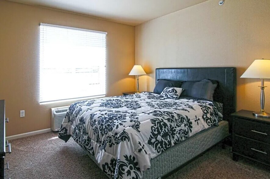 More Photos Of 138 Rodeo Dr, Killdeer Apartments For Sale
