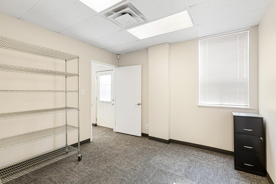 More Photos Of 781-785 Vallejo St, Denver Warehouse For Lease