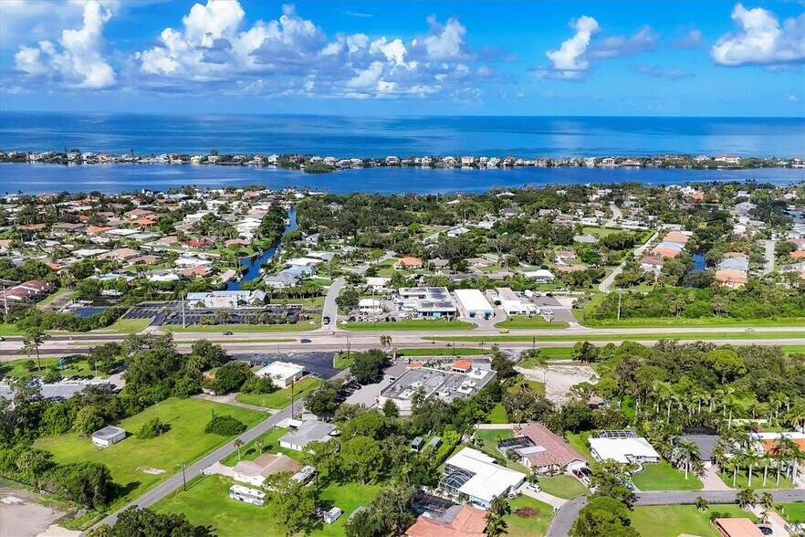 More Photos Of N TAMIAMI TRL NOKOMIS FL 34275, Nokomis General Retail For Sale