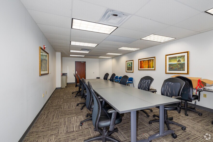 More Photos Of 11960 Westline Industrial Dr, Saint Louis Office For Lease