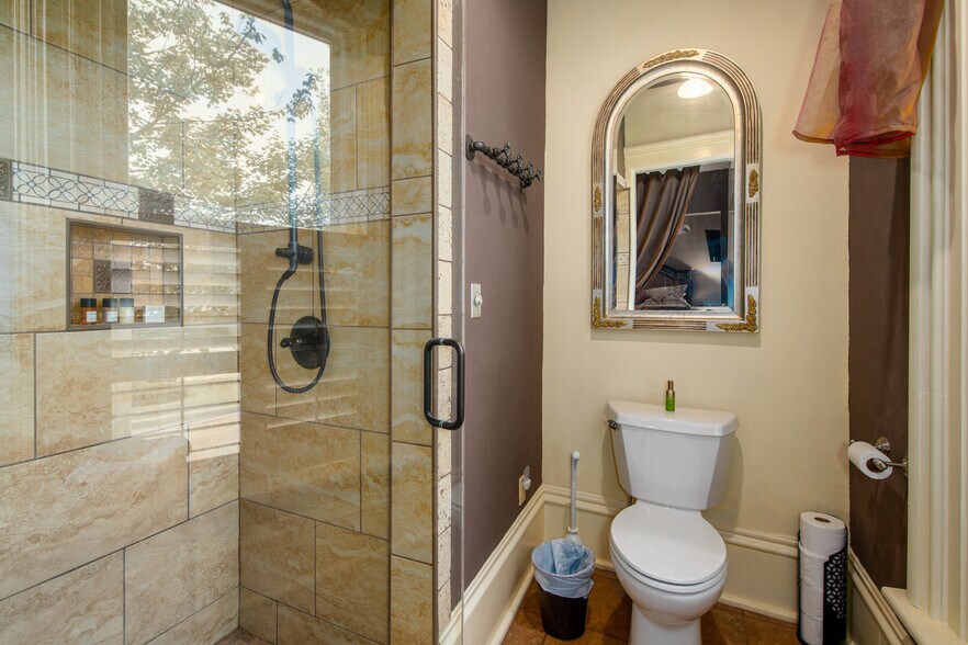 More Photos Of 143 Church Ave, Oshkosh Hospitality For Sale