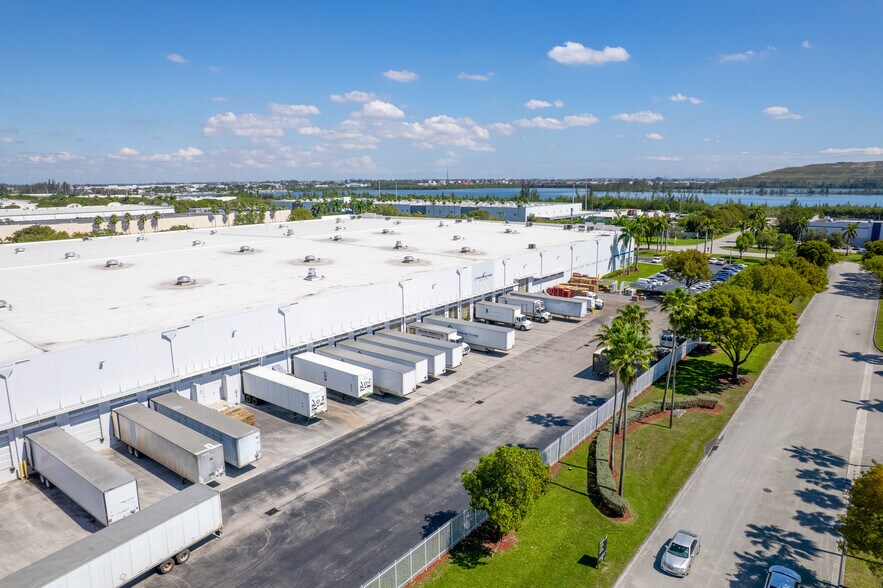 More Photos Of 9350 NW 108th Ave, Medley Warehouse For Lease
