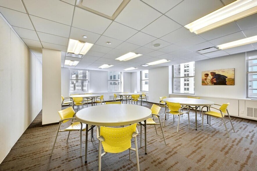 More Photos Of 125 Maiden Ln, New York Medical For Sale