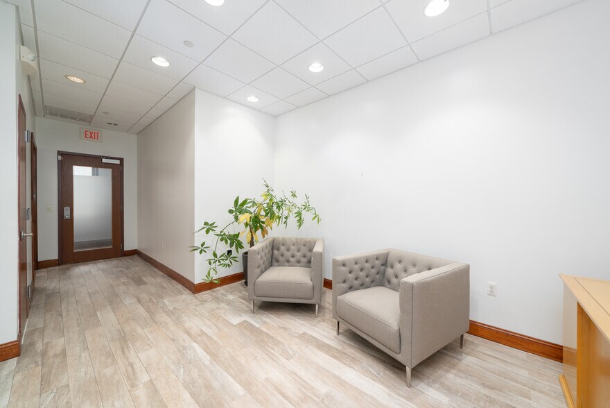 More Photos Of 36-42-42 Newark St, Hoboken Storefront Retail Residential For Lease