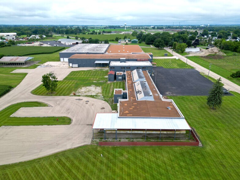 More Photos Of 505 Libby St, Waupun Manufacturing For Lease
