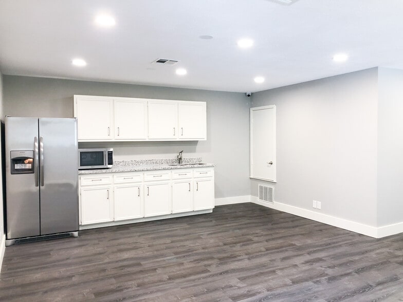 More Photos Of 9410 Anderson Mill Rd, Austin Loft Creative Space For Sale