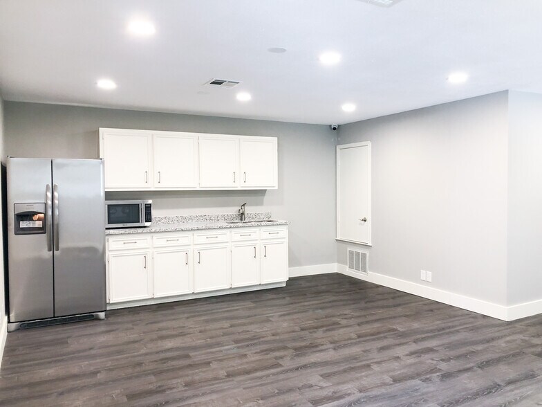 More Photos Of 9410 Anderson Mill Rd, Austin Loft Creative Space For Sale
