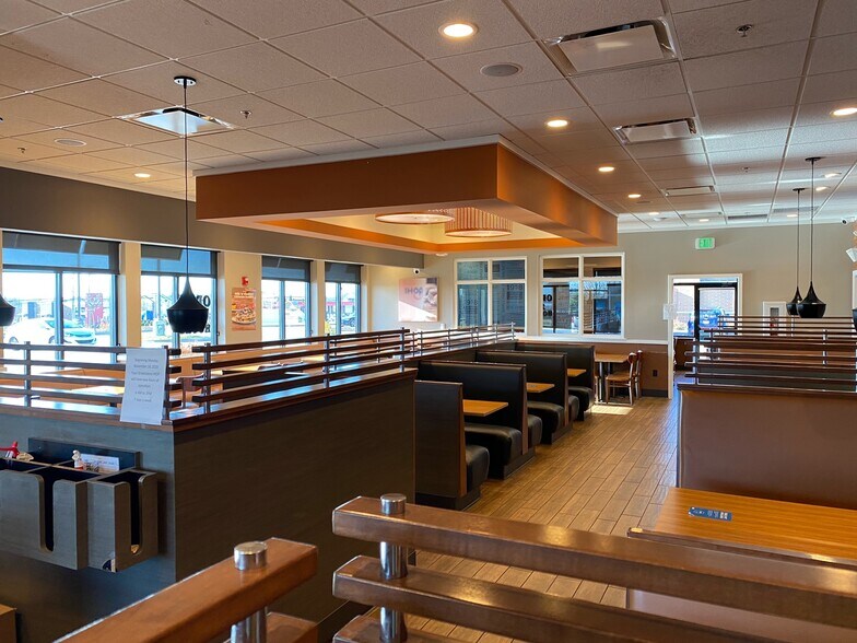 More Photos Of 9700 State Route 14, Streetsboro Freestanding For Lease
