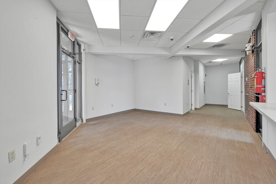 More Photos Of 377 E High St, Pottstown Bank For Sale