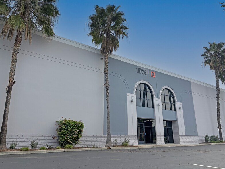 Primary Photo Of 10712-10748 Bloomfield Ave, Santa Fe Springs Warehouse For Lease
