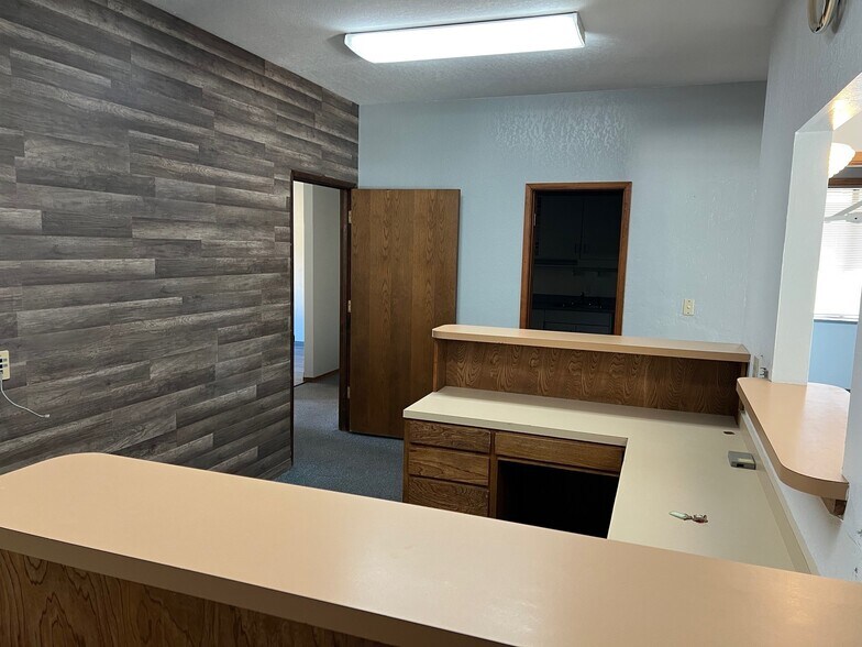 More Photos Of 10618 Combie Rd, Auburn Healthcare For Lease