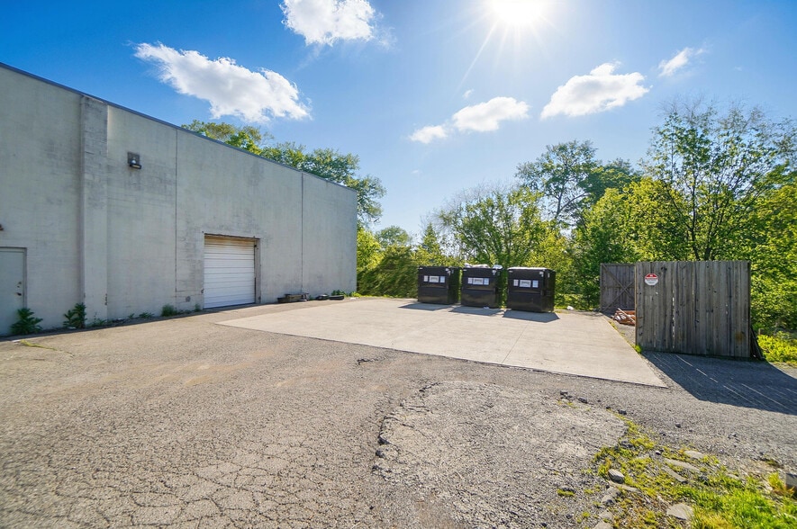 More Photos Of 50 Eswin St, Cincinnati Freestanding For Sale