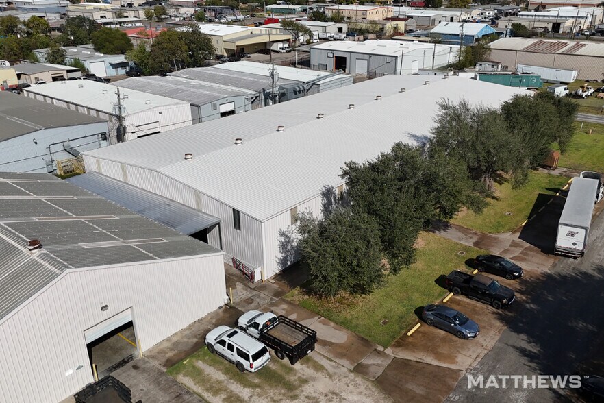 More Photos Of 1509 Alabama St, South Houston Warehouse For Sale
