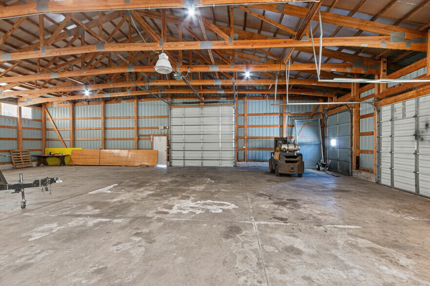 More Photos Of 108 S Front St, Coloma General Retail For Lease