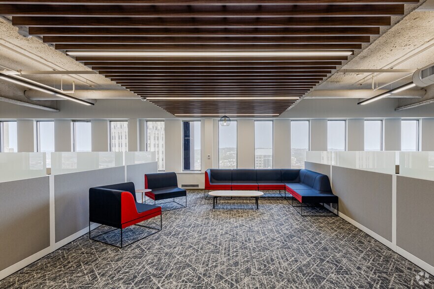 More Photos Of 600 Grant St, Pittsburgh Office For Lease