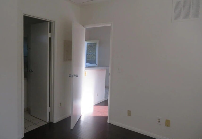More Photos Of 5335 Harmony Ave, North Hollywood Apartments For Sale