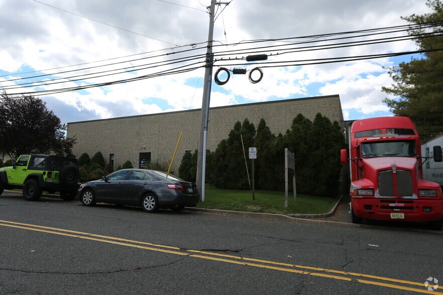 Primary Photo Of 363 Market St, Kenilworth Warehouse For Lease
