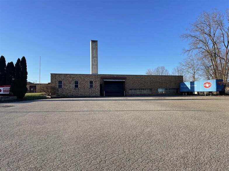 Primary Photo Of 510 E 16th St, Holland Manufacturing For Sale