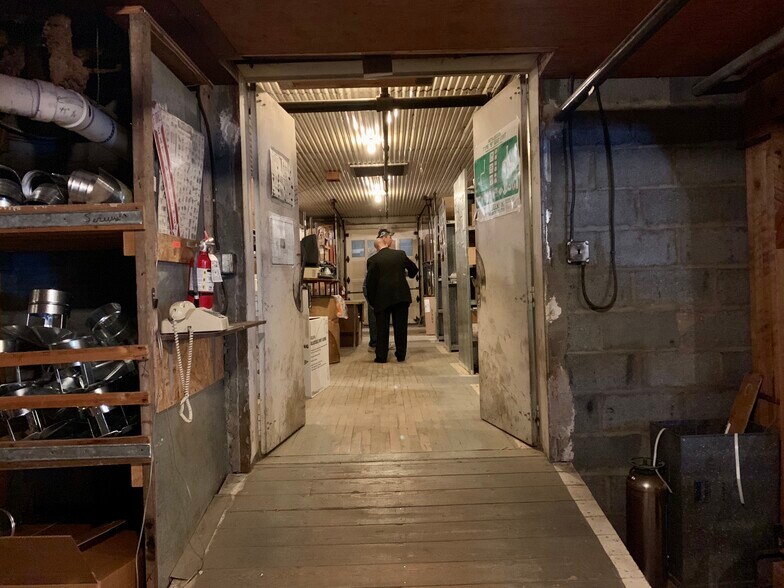 More Photos Of 240 Chestnut St, Liberty Warehouse For Lease