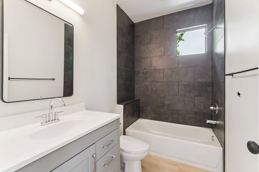 More Photos Of 1540 NW 30th St, Oklahoma City Apartments For Sale