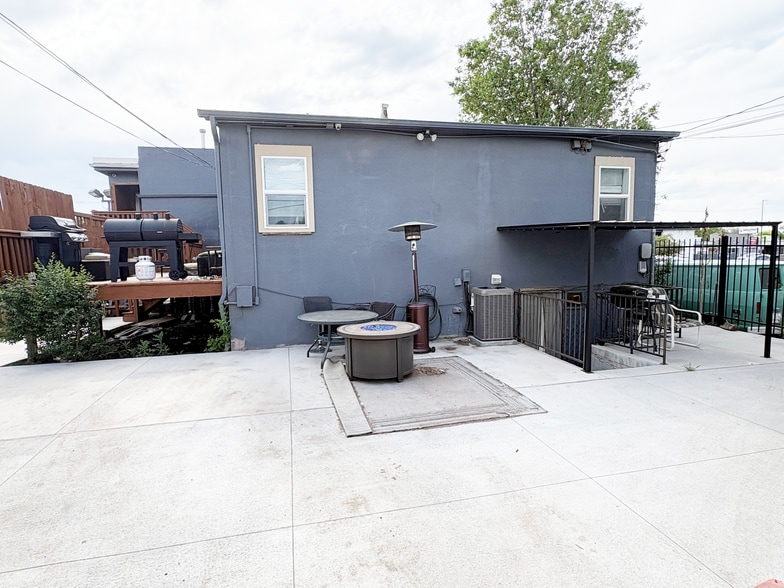 More Photos Of 4064 S Broadway, Englewood Freestanding For Sale