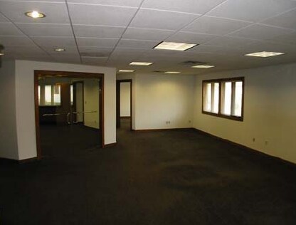 More Photos Of 1900 Crown Park Ct, Columbus Office For Lease