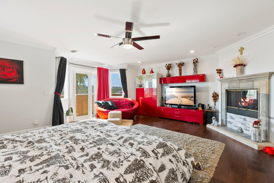 More Photos Of 1909 Cheyenne Cir, Oceanside Specialty For Sale