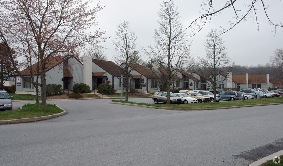 More Photos Of 300 N Pottstown Pike, Exton Office For Lease