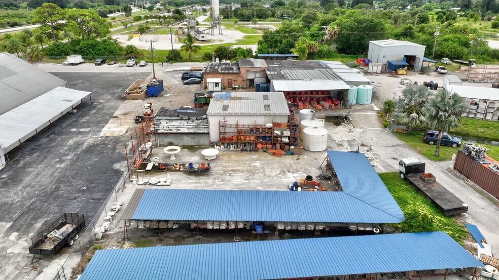 More Photos Of 17250 SW Railroad Ave, Indiantown Manufacturing For Sale