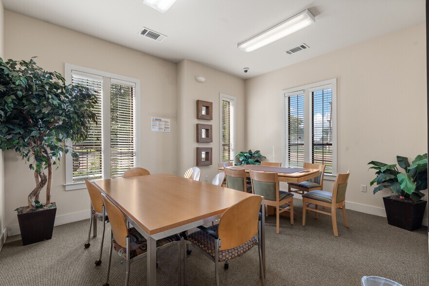 More Photos Of 1500 S Avenue K, Portales Multifamily For Sale