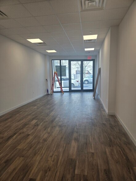 More Photos Of 217 Main St, Staten Island Storefront Retail Residential For Sale