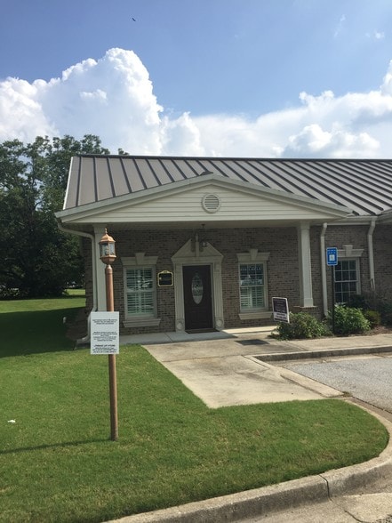 More Photos Of 3925 Harrison Rd, Loganville Office For Sale