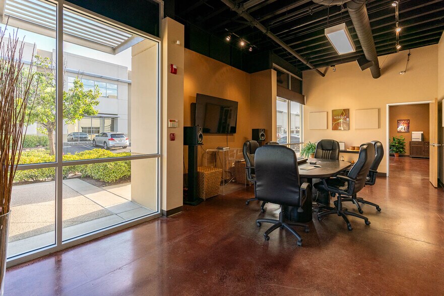 More Photos Of 29033 Avenue Sherman, Valencia Loft Creative Space For Lease