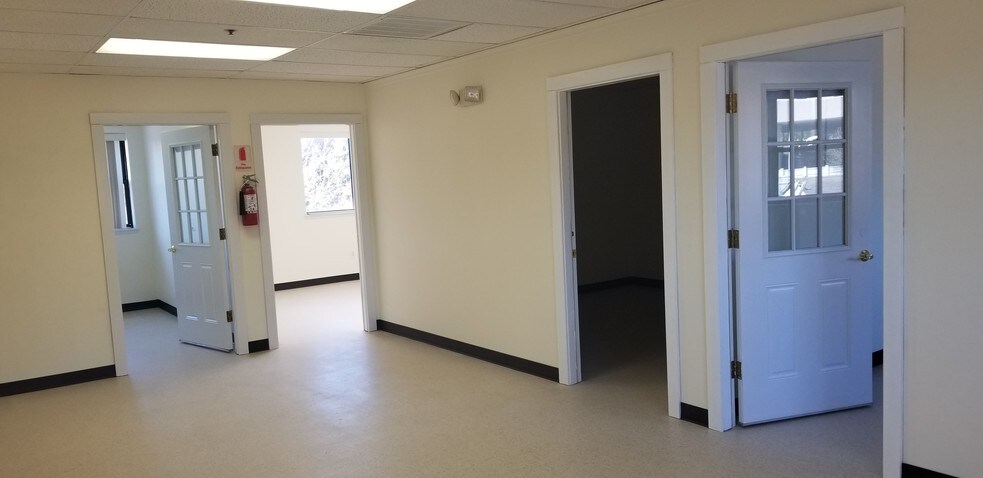 More Photos Of 29 Fairview St, Palisades Park Office For Lease