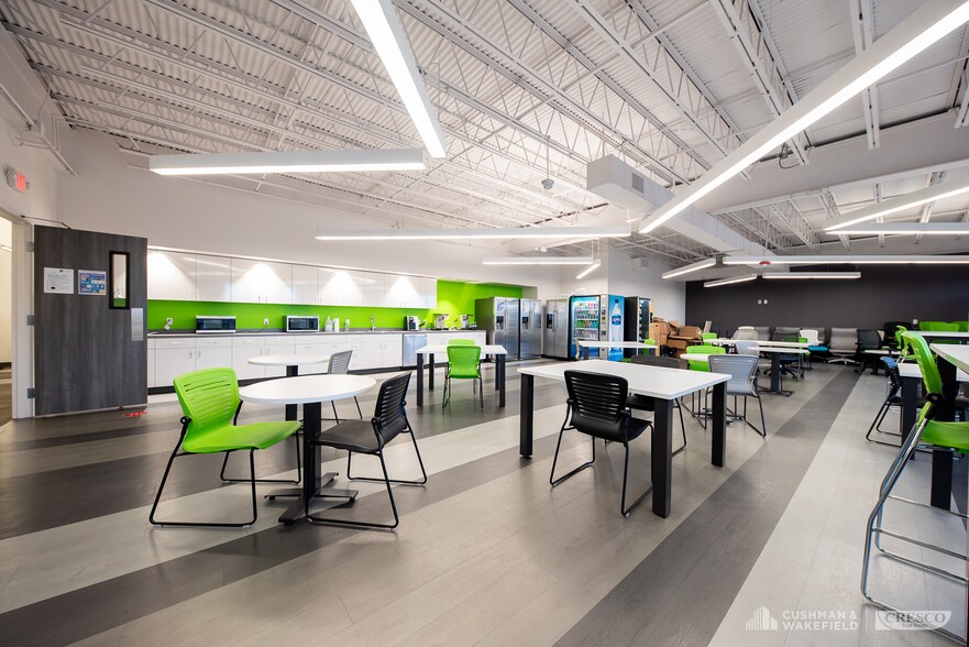 More Photos Of 6100 Rockside Woods Blvd, Independence Office For Lease