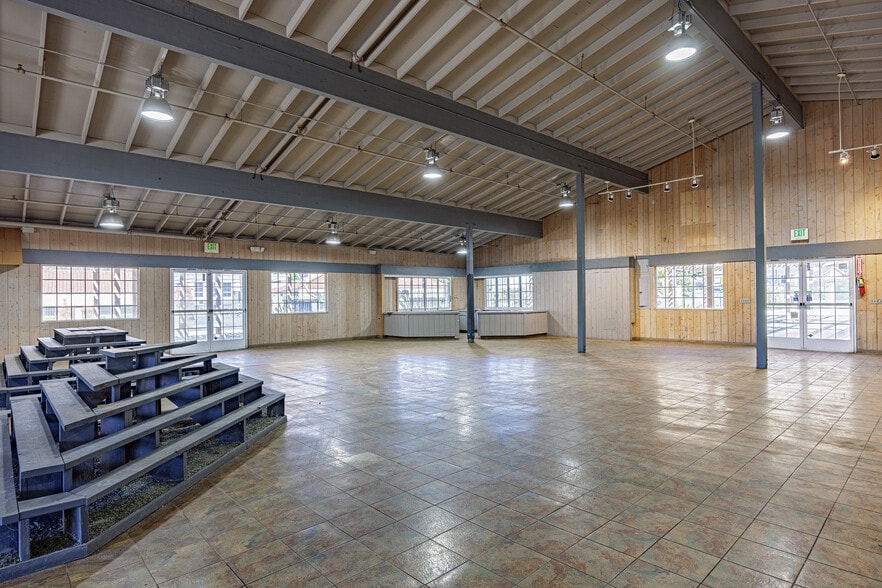 More Photos Of 28992 Golden Lantern, Laguna Niguel Garden Center For Sale