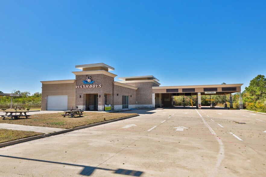 Primary Photo Of 5801 Garth Rd, Baytown Carwash For Sale