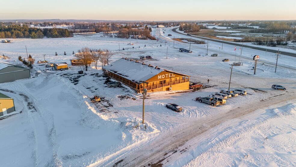 More Photos Of 19389 Frontage Rd, Detroit Lakes Hotel For Sale