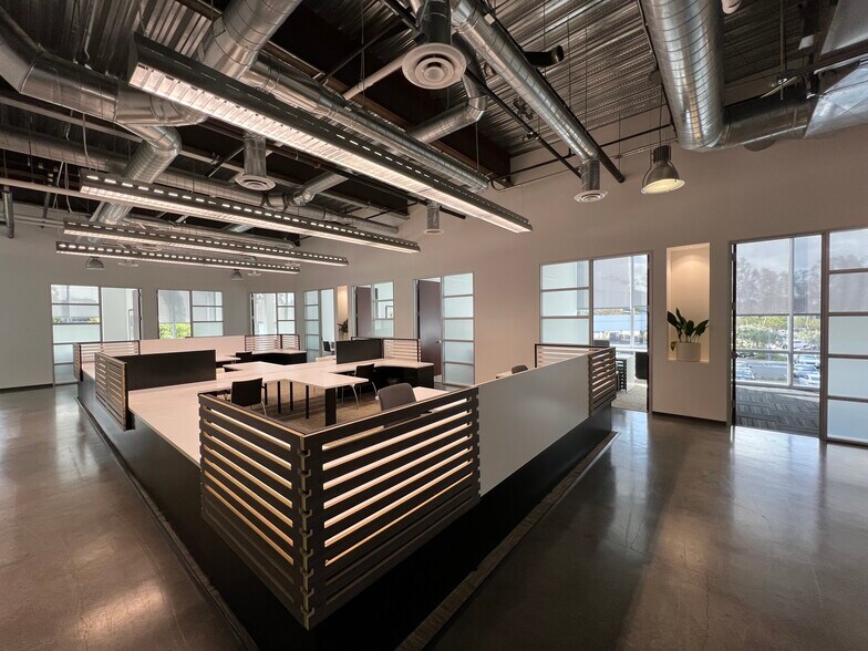 More Photos Of 1375 Dove St, Newport Beach Loft Creative Space For Lease