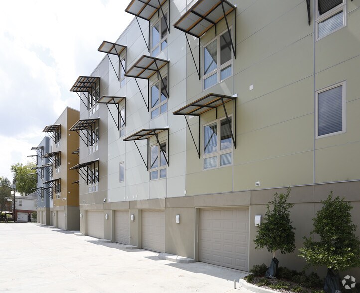 More Photos Of 141 Napoleon St, Baton Rouge Multifamily For Sale