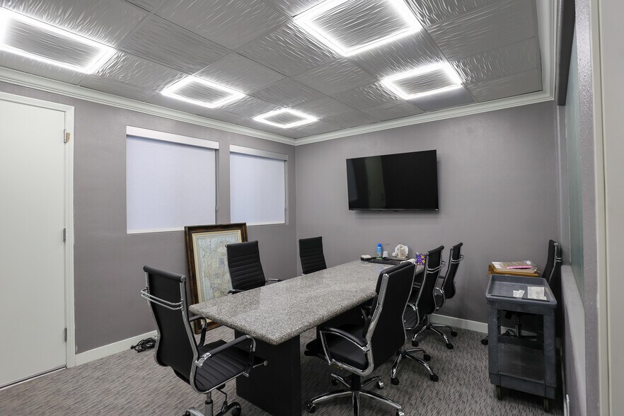 More Photos Of 448 E Foothill Blvd, San Dimas Office For Sale