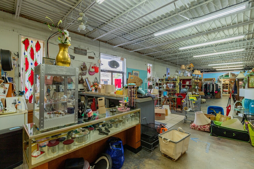 More Photos Of 4140 Hamilton Rd, Columbus Flex For Sale